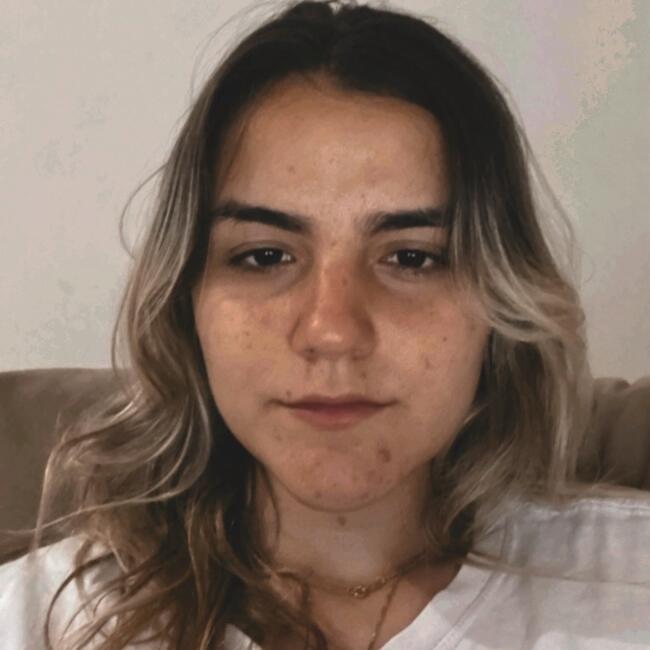 Babá em Taubaté: Emmanuele