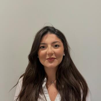 Babysitter em Lisboa: Francesca