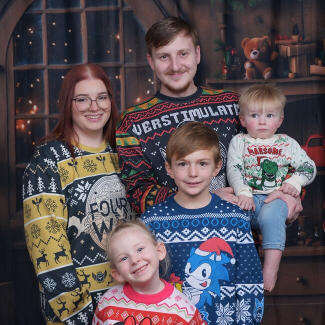 Babysitting job in Tucson: Austin