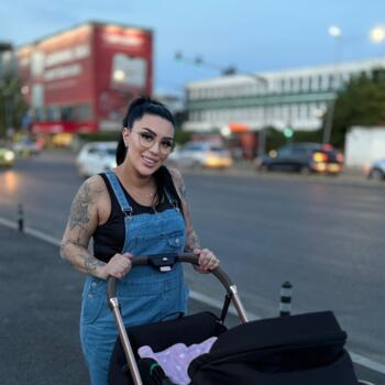 Job de babysitting în București: job de babysitting Claudia
