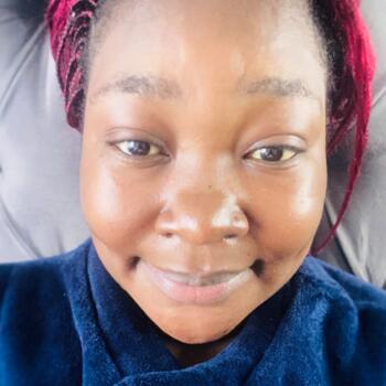 Babysitter in Cape Town: Sharon