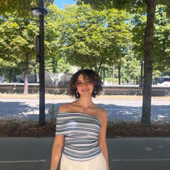 Baby-sitter in Auderghem: Lina