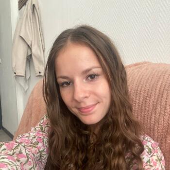 Babysitter in La Roche-sur-Yon: Louise