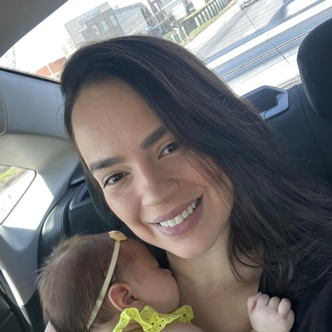 Babysitting job in Aparecida de Goiânia: Bárbara