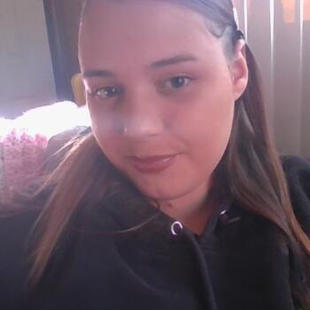 Babysitter in Phoenix: Mary