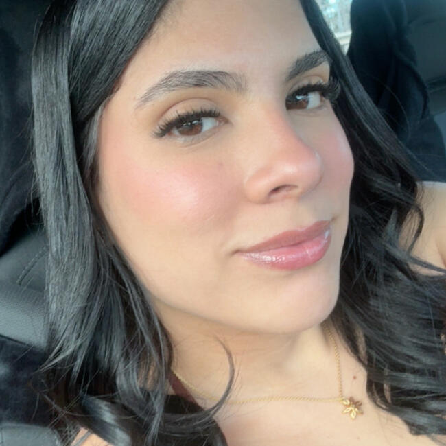 Babysitter in Carolina: Ambar Cristal