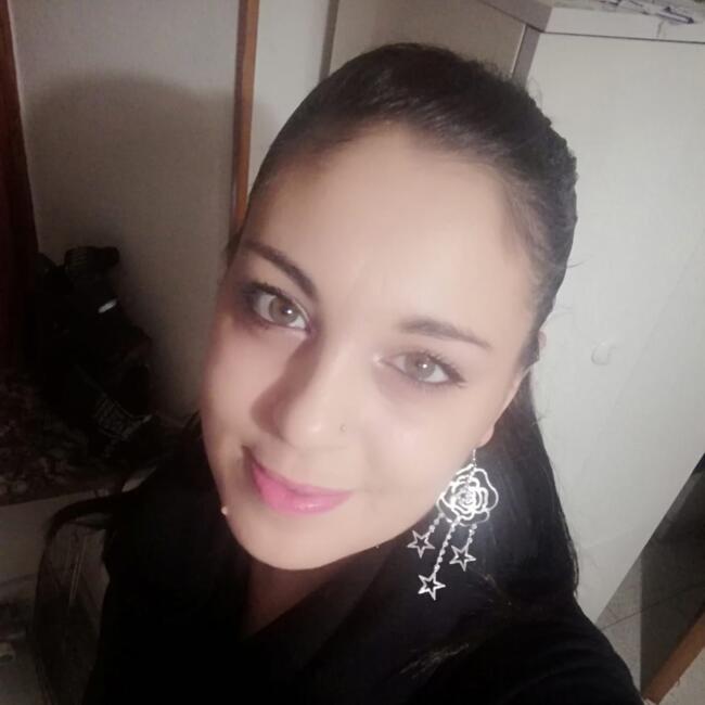 Babysitter in Mariano Comense: Debora