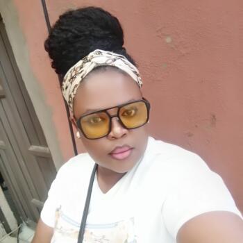 Babysitter in Boksburg: Nompumelelo