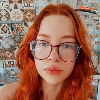 Babysitter Brasília: Maria