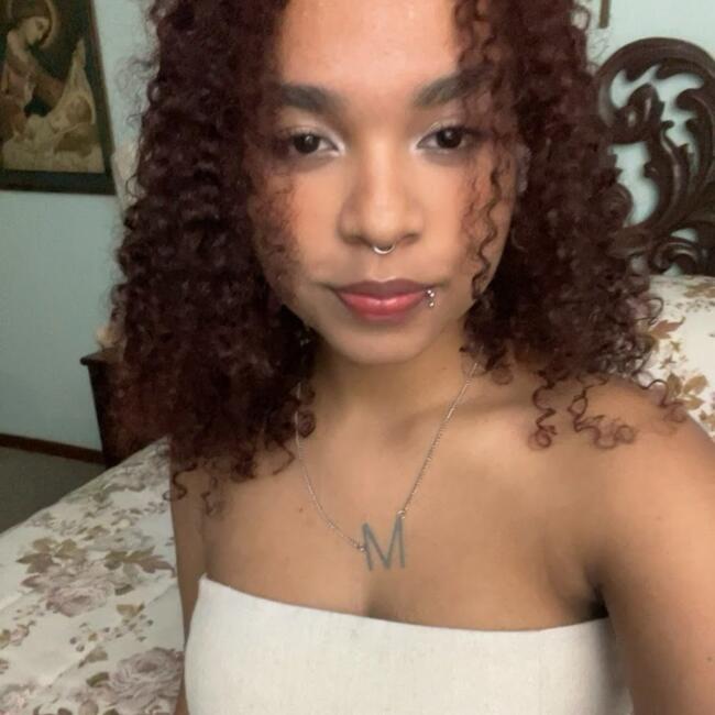 Babysitter in Osasco: Monique