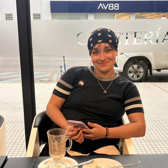 Babysitter in Pilar: Victoria