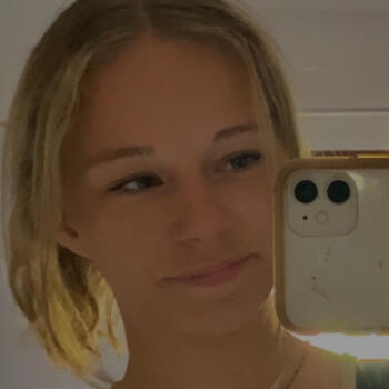 Babysitter in Nice: Emma