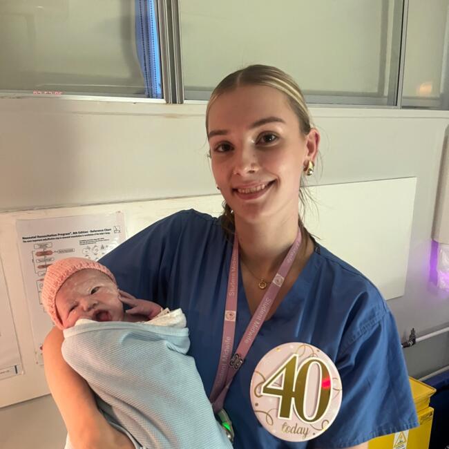 Babysitter in Dublin: Julia