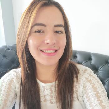 Babysitter in Querétaro City: Esmeralda