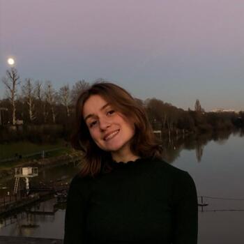 Baby-sitter in Vitry-sur-Seine: Adèle