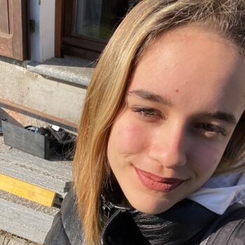 Babysitter Luino: Clara