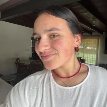 Babysitter in Montevideo: Regina