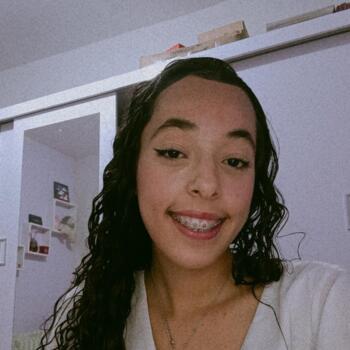 Babysitter in Itapevi: Daniela