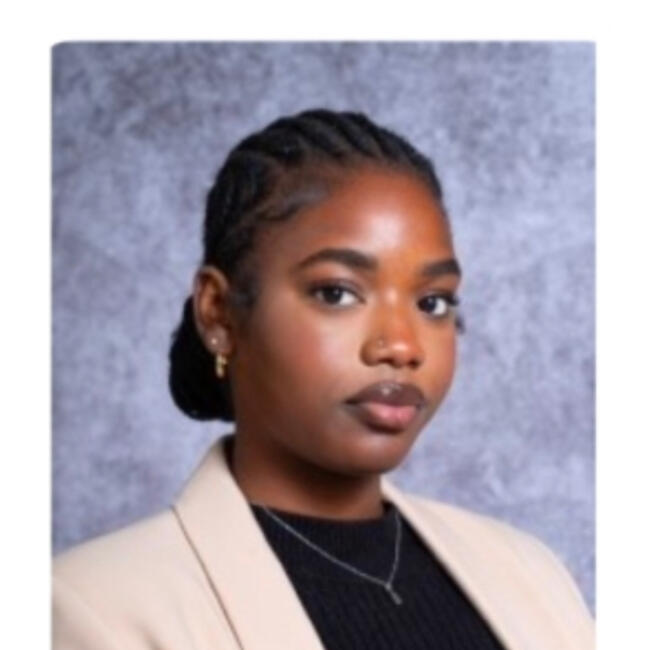 Babysitter in Orléans: Aissata