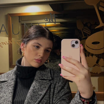 Bebisiterka u Beograd: Nevena