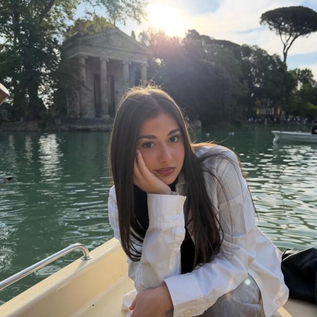 Babysitter in Rome: Giada