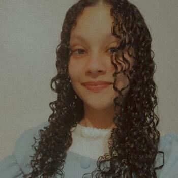 Babysitter Blumenau: Larisse