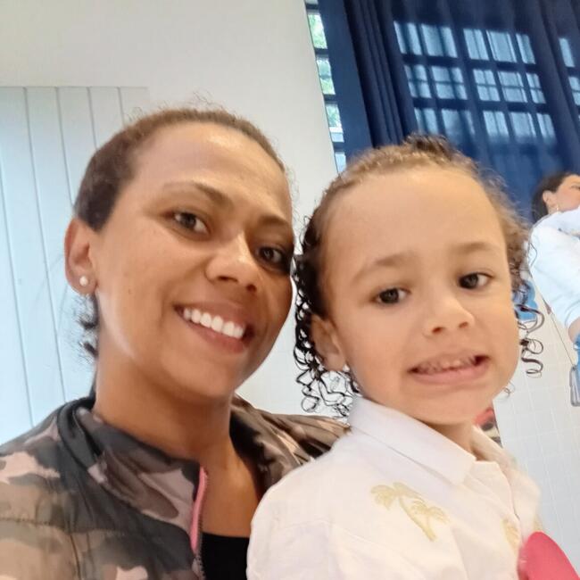 Babysitter in Praia Grande: Kelly