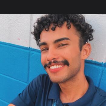 Babysitter in Lisbon: Weslley