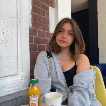 Baby-sitter in Roubaix: Inès