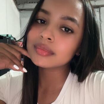 Niñera Acacías: Andrea