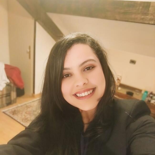 Baby-sitter in Genève: Caroline