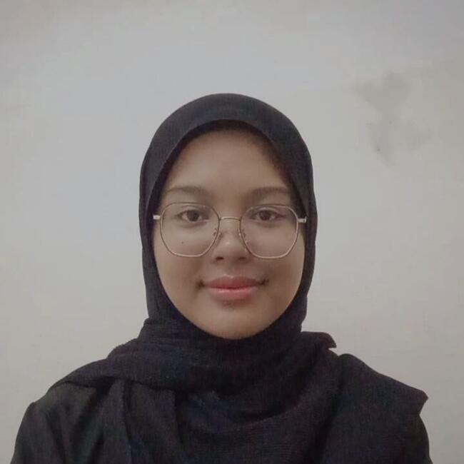 Babysitter in Malacca: Lola