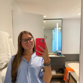 Babysitter in Linkebeek: Elisa