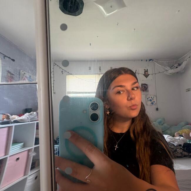 Babysitter in Virginia Beach: Trinity