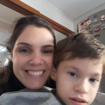 Emprego de babá em Porto Alegre: emprego de babá Ana