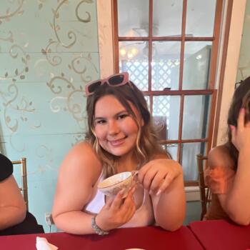 Babysitter in Katy: Sierra