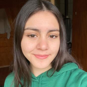 Babysitter in Peñalolén: Javiera