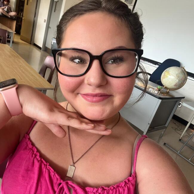 Babysitter in Maple (York): Alexis Kennedy