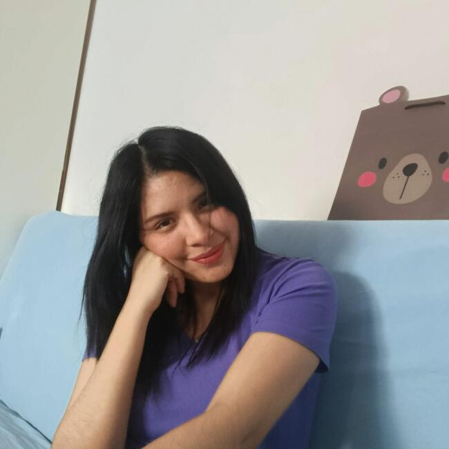 Babysitter in Mailand: Camila