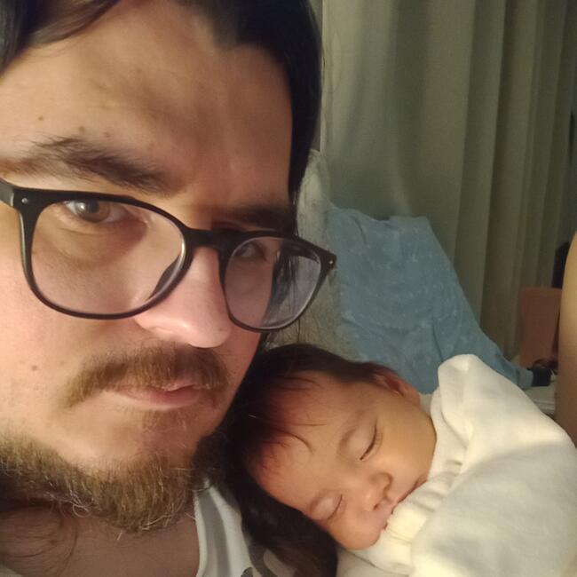 Emprego de babá em Blumenau: Yuri