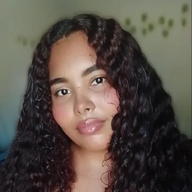 Babysitter in Gaira: Luz