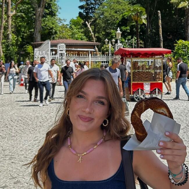 Babysitter in Chieti: Shari