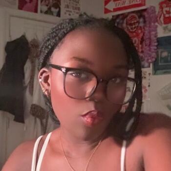 Babysitter Perth Amboy: Kelis
