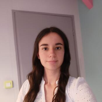 Babysitter in Béceleuf: Maelia