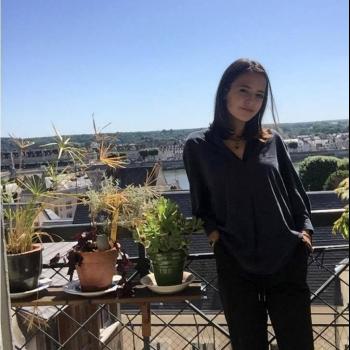 Baby-sitter in Angers: Isaure