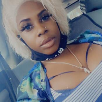 Babysitting job in Columbus: babysitting job Delshon