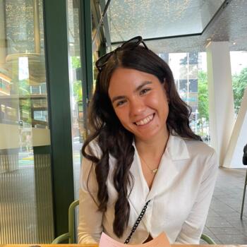 Babysitter in Brisbane: Hannah