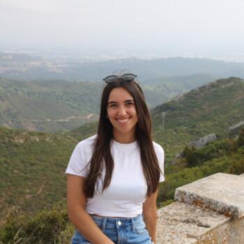 Babysitter em Vila Nova de Famalicão: Bruna