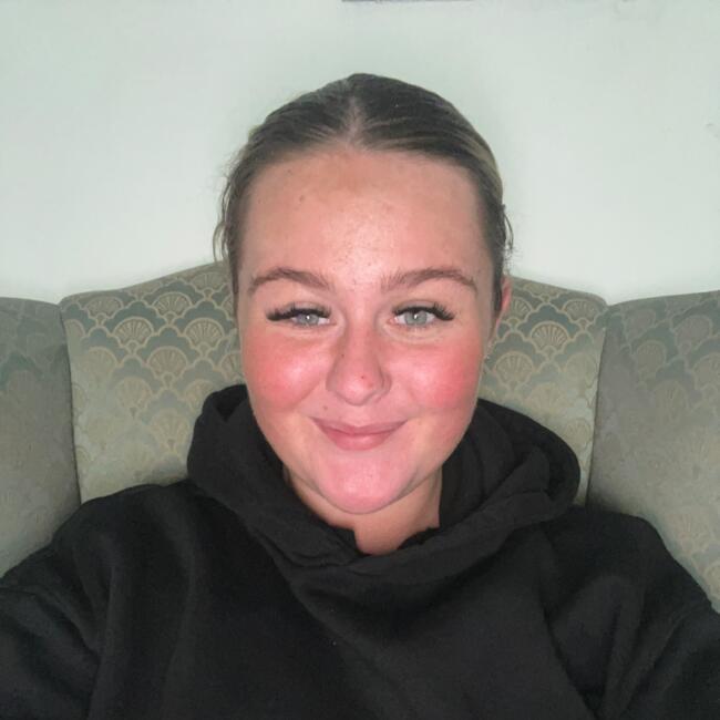 Babysitter in Coventry: Lacey