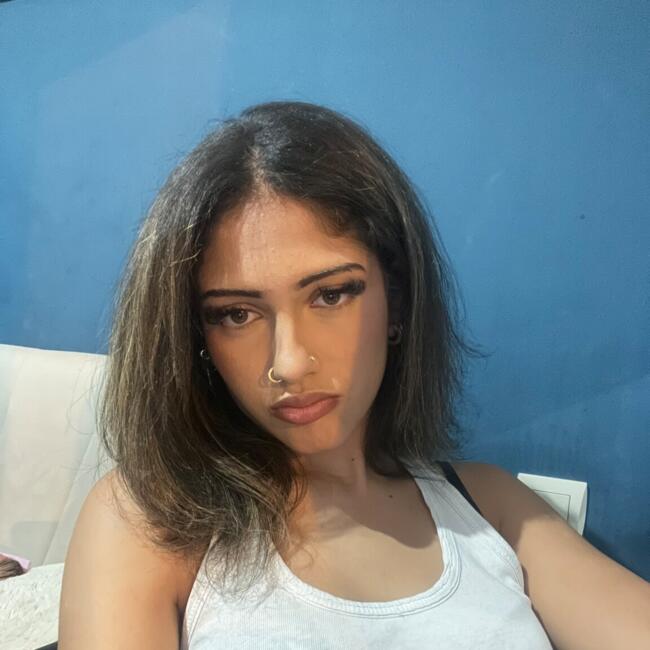 Babysitter in Saint-André-de-Cubzac: Manel